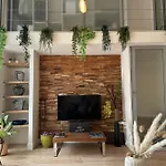 Apartmán Spacious Duplex Near The Center Of *