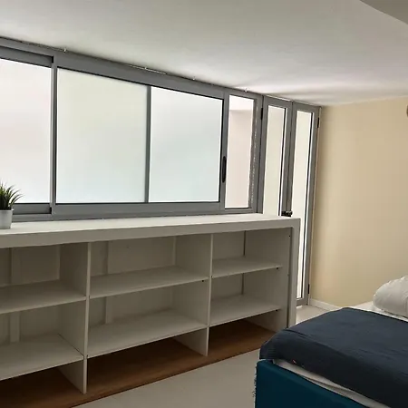Spacious Duplex Near The Center Of קאן