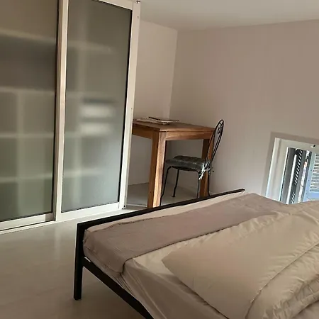 דירה Spacious Duplex Near The Center Of *